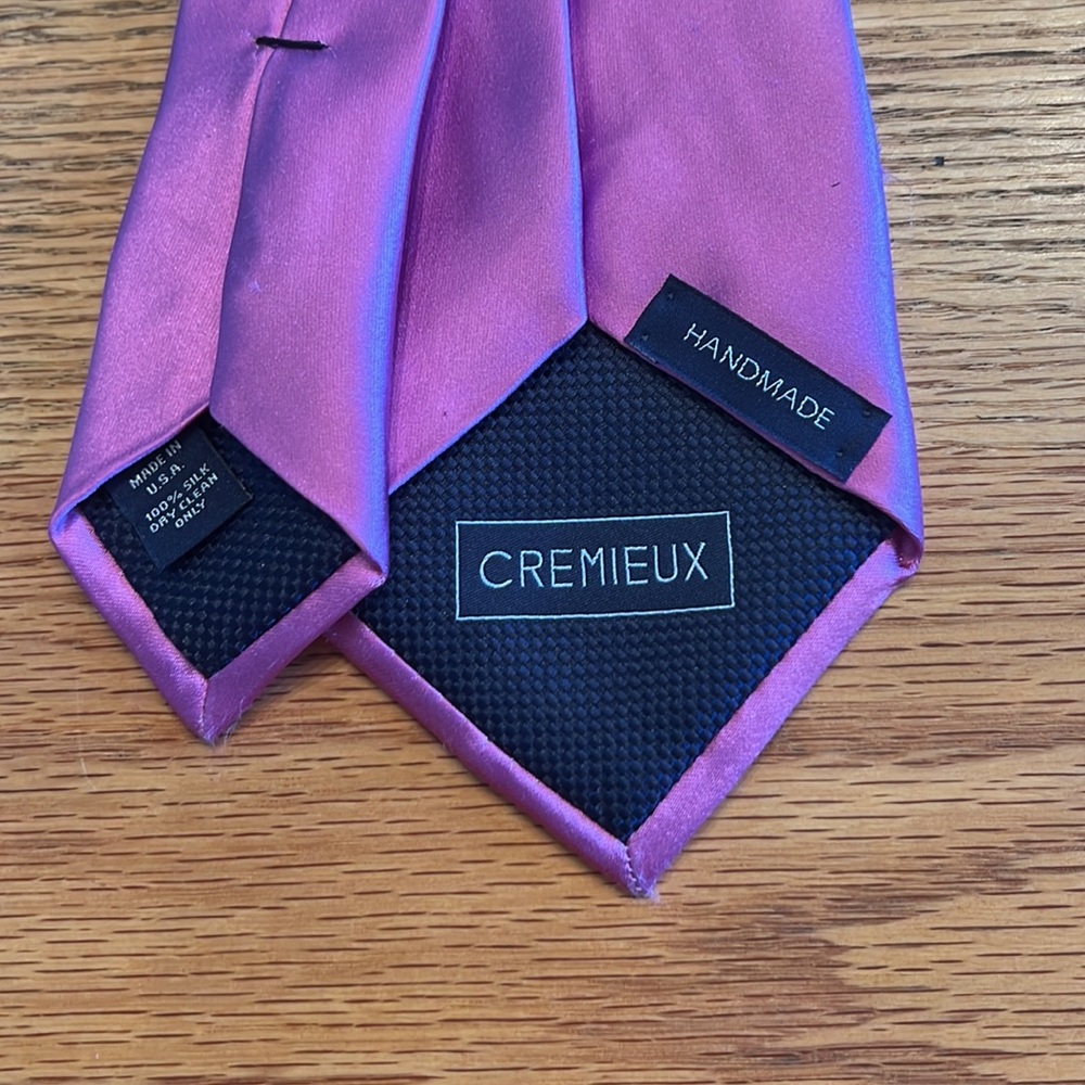 3 Designer 100% silk ties. Never worn. Perfect condition - Picture 2 of 4